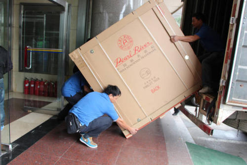 乡宁钢琴贵重工艺品无忧运